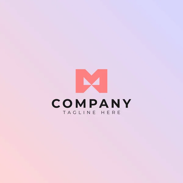 Merkezinde geometrik negatif uzay kelebeği olan M harfi logosu kelebeklerle ilgili her şey için birebirdir.