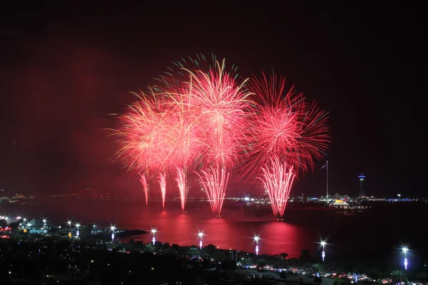 Stunning red firework display — Stock Photo, Image