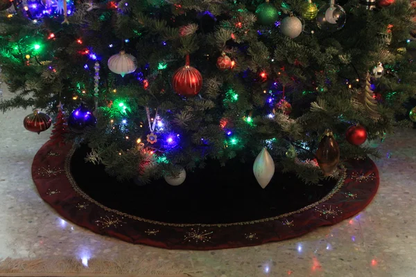 飾られたクリスマス ツリー — ストック写真