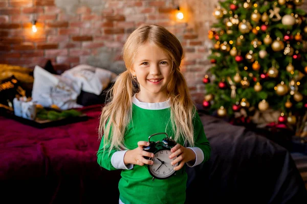 Clocks Children Hands Close — Stock Photo, Image