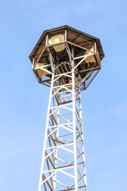 Kule hoparlörler