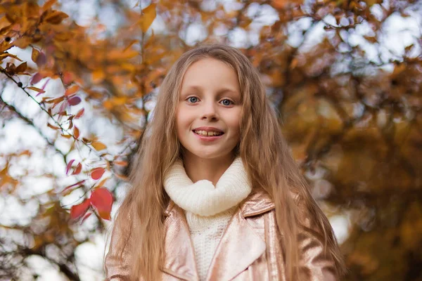 Happy Lifestyle Πορτρέτο Ενός Όμορφου Νεαρού Μοντέλου Ξανθό Κορίτσι Εξωτερικούς — Φωτογραφία Αρχείου