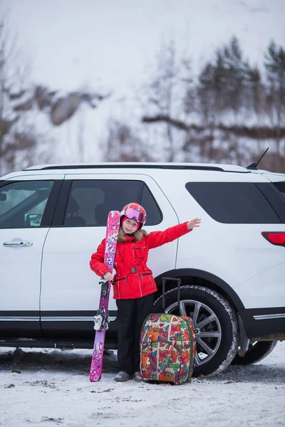 Happy Girl Enjoying Winter Sports Cheerful Portrait Girl Next Car — Stock Photo, Image