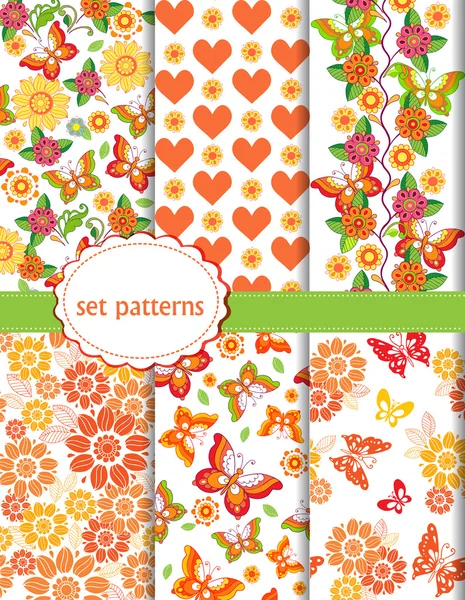 Set di pattern multicolore senza cuciture con fiori e farfalle . — Vettoriale Stock