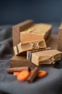 Doğal sabundan taze yapılmış.