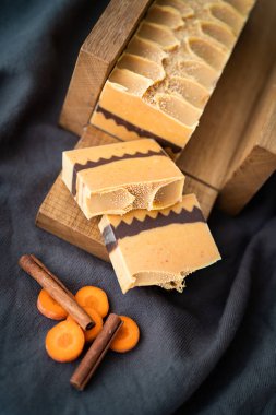 Doğal sabundan taze yapılmış.