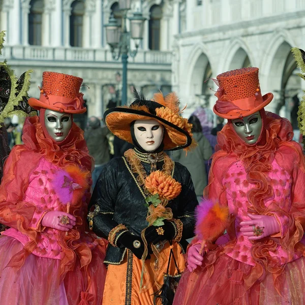 Venecia. Carnaval. Máscaras. Disfraces . —  Fotos de Stock