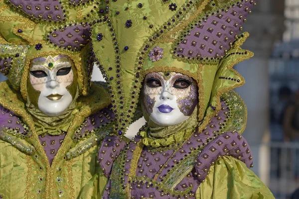 Venedik. Karnaval. Maskeler. Kostümleri.