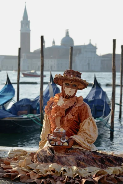 Venedik. Karnaval. Maskeler. Kostümleri