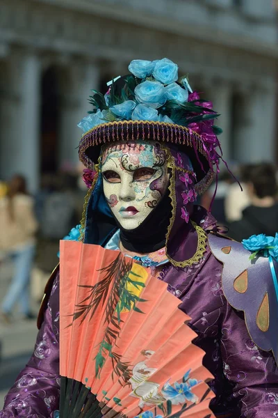 Venedik. Karnaval. Maskeler. Kostümleri