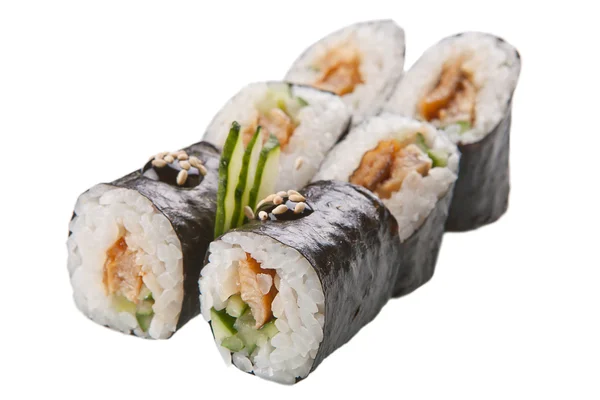 Japanse sushi rolt op witte achtergrond — Stockfoto