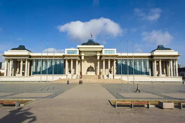 Дворец Правительства Расположен Северной Стороне Площади Чингис Площади Сухбаатар Улан — стоковое фото