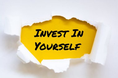 Kendi İçinde Yatırım Yaptığını gösteren metin işareti. 