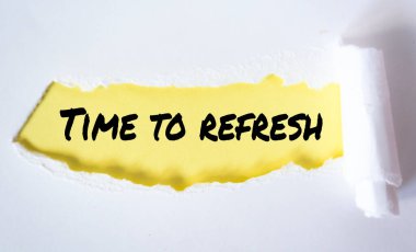 Yırtık kağıdın arkasında kendini yenileme zamanı.