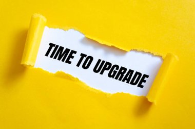 Yırtık kağıdın altında yazma zamanı..