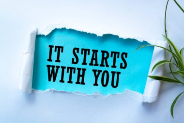 Metin işareti seninle başladığını gösteriyor.