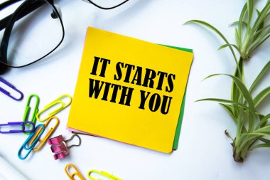 Metin işareti seninle başladığını gösteriyor.