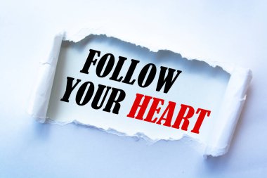 Metin işareti gösteriyor Kalbini takip et