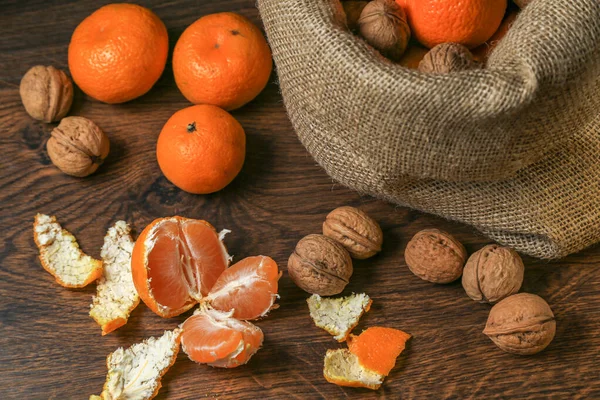 Oranges Mûres Savoureuses Juteuses Mandarines Dans Sac Toile Avec Des — Photo