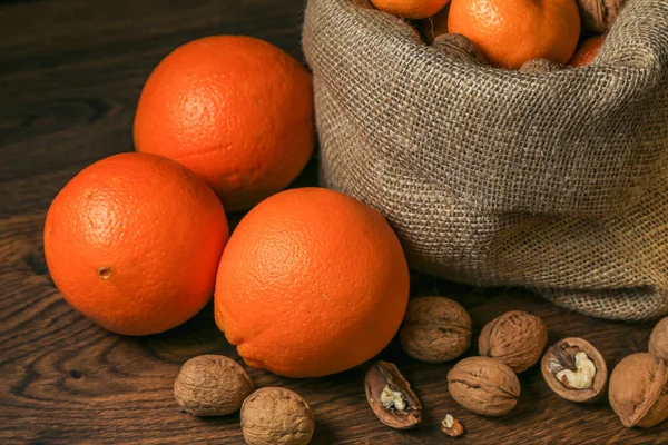 Oranges Mûres Savoureuses Juteuses Mandarines Dans Sac Toile Avec Des — Photo
