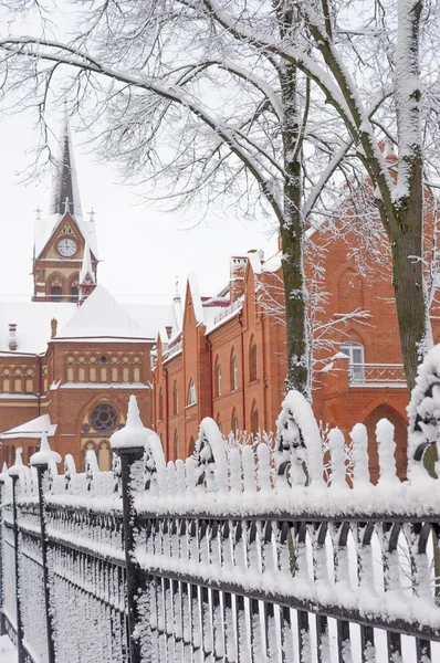 Śnieg i Kościół — Zdjęcie stockowe