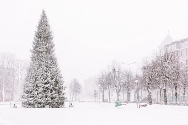 Ciężki snowfall — Zdjęcie stockowe