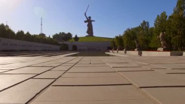 Mamaev Kurgan 'daki Anavatan Heykeli' nin hava görüntüsü. Stalingrad, Volgograd
