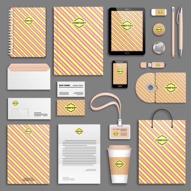 kurumsal kimlik şablonları kümesi