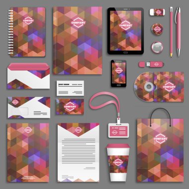 kurumsal kimlik şablonları kümesi