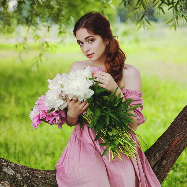 Outdoor Portrait Young Redhead Woman Nature Big Bouquet Pink Peonies — Stock Photo, Image