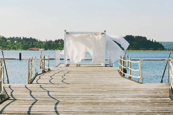 Portoroz Slowenien 2021 Landscape Outdoor Cabana Bett Sandstrand Sonnigen Tagen — Stockfoto