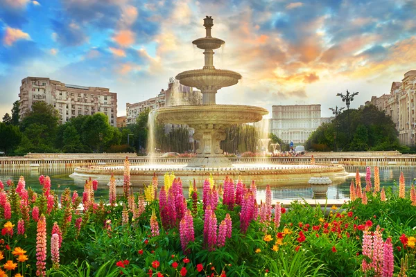 Bucarest Coucher de soleil, Bucuresti Unirii Square — Photo