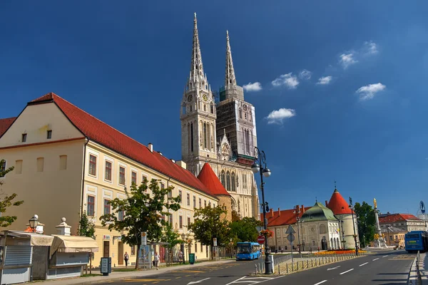 ZAGREB, CROATIA - JULY 29, 2016 : Zagreb Cathedral Square Architecture. — Stock Photo, Image
