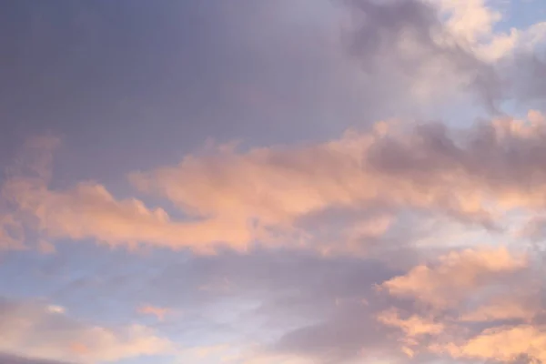 Scenic Sunset Dramatic Sky Fluffy Orange Pink Clouds — Stock Photo, Image