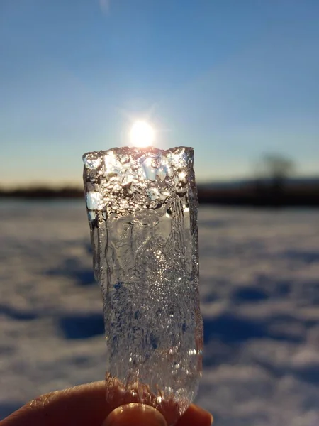 Hielo Mano Transparente Icicle — Foto de Stock