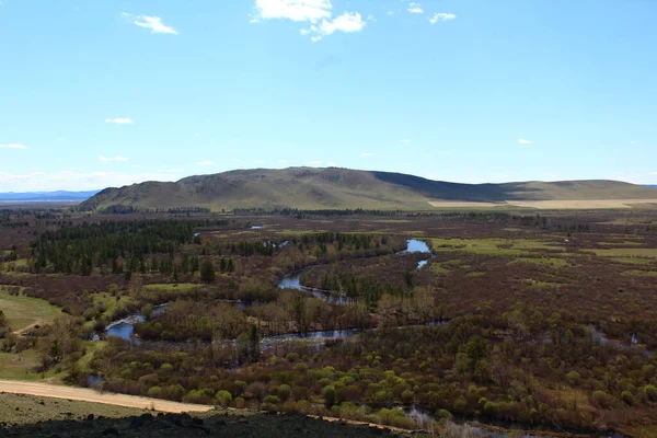 Rivière Traversant Vallée Forêt Vue Aérienne Sous Ciel Bleu Reflétant — Photo