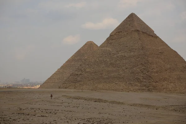 Bild Kung Khufus Pyramid Och Khafres Pyramid Gizas Stora Historiska — Stockfoto