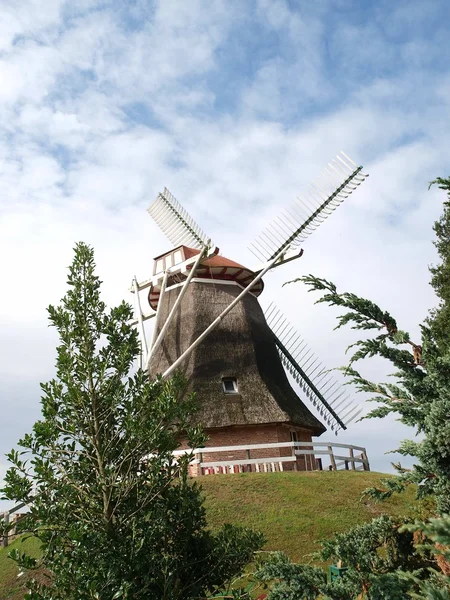 Väderkvarnar i Tyskland — Stockfoto