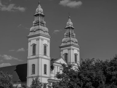Tuna nehrinin oradaki Budapeşte şehri.