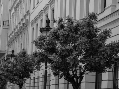 Tuna nehrinin oradaki Budapeşte şehri.