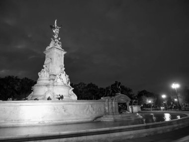 Londra Thames nehrinde