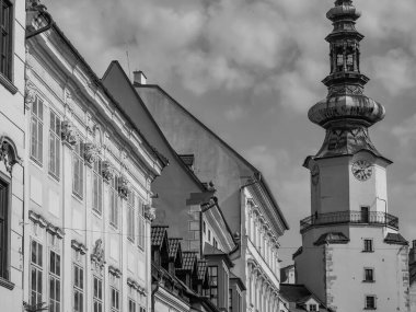 Bratislava Slovakya 'da Danube Nehri' nde