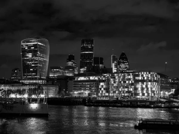 テムズ川のロンドン — ストック写真