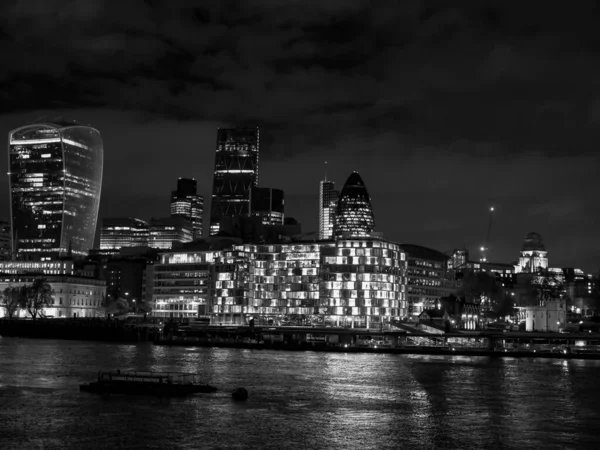London Vid Floden Themsen — Stockfoto