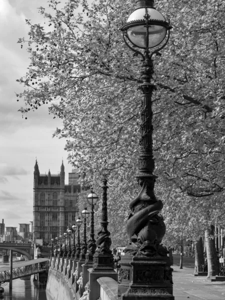 London Vid Floden Themsen — Stockfoto