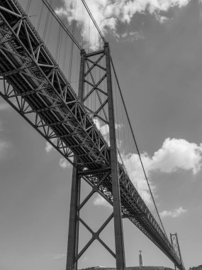 Lizbon, Portekiz 'deki tagus nehrinde.