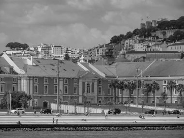 Lizbon, Portekiz 'deki tagus nehrinde.