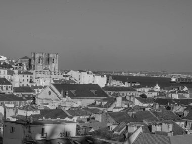 Lizbon, Portekiz 'deki tagus nehrinde.