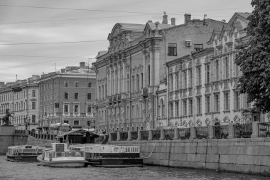Talin ve Aziz Petersburg Baltık Denizi 'nde