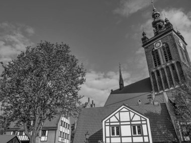 Abu dhabi ve Dubai 'de.